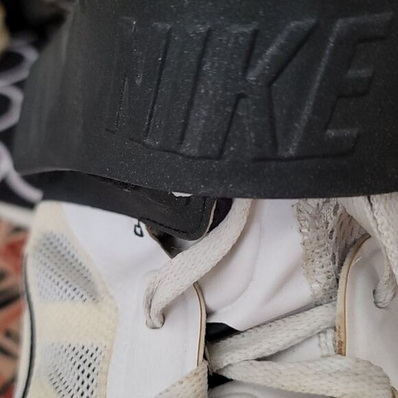 - Nike hyperfuse max air size 15 - Picture 4 of 10